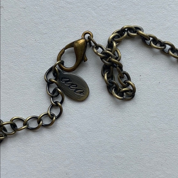 American Eagle long feathered embellished necklace - Picture 4 of 5